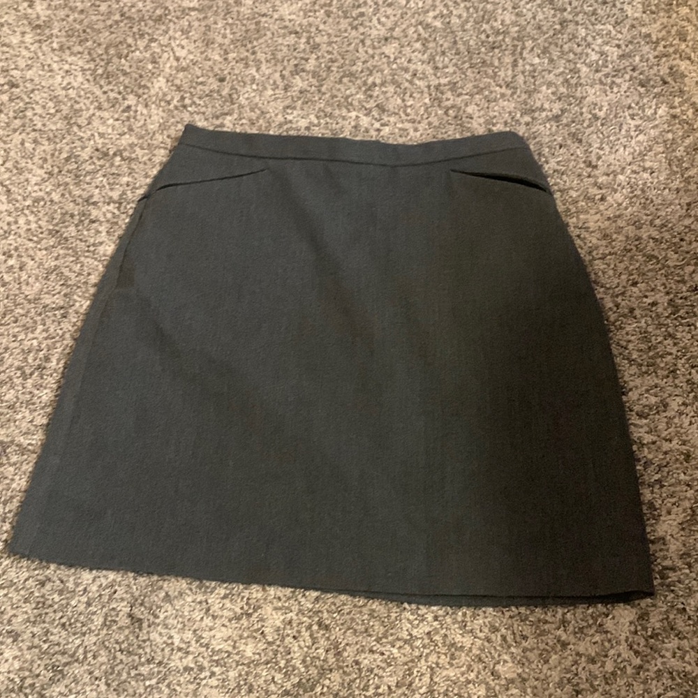 Grey pencil skirt